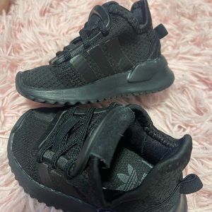 Adidas upath runners size 4c